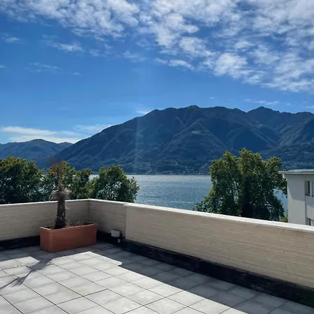 Lakeview Luxury Penthouse Daire